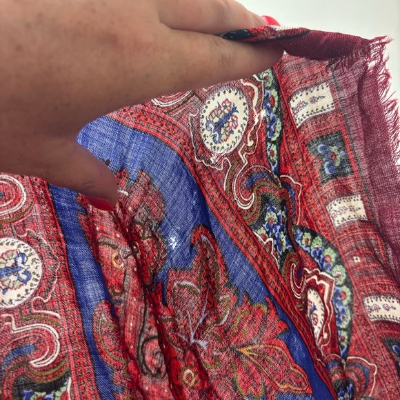 Oscar De La Renta Wool Scarf - Picture 10 of 12
